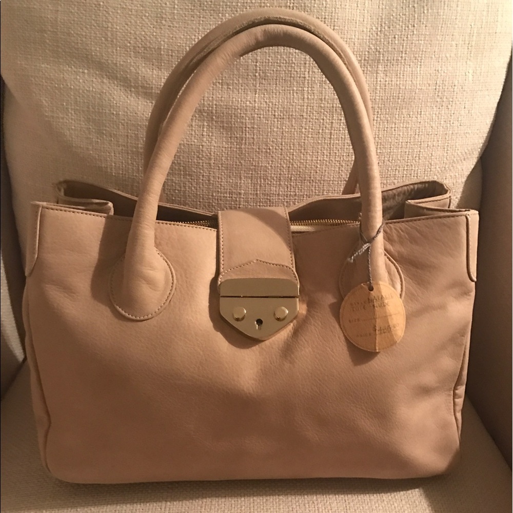 B-Low the Belt Nude Tote, NWT